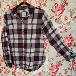 SO Casual Red and Gray Plaid Shirt Large